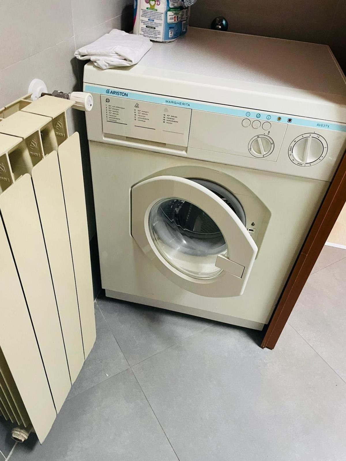 Casa Cico Lägenhet Malcesine Exteriör bild